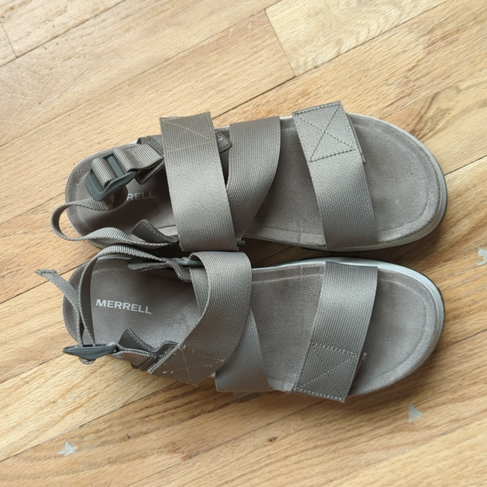 Womens Merrell Tan Sandals Size 10